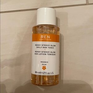 NEW REN Skincare Ready Steady Glow Daily AHA Tonic